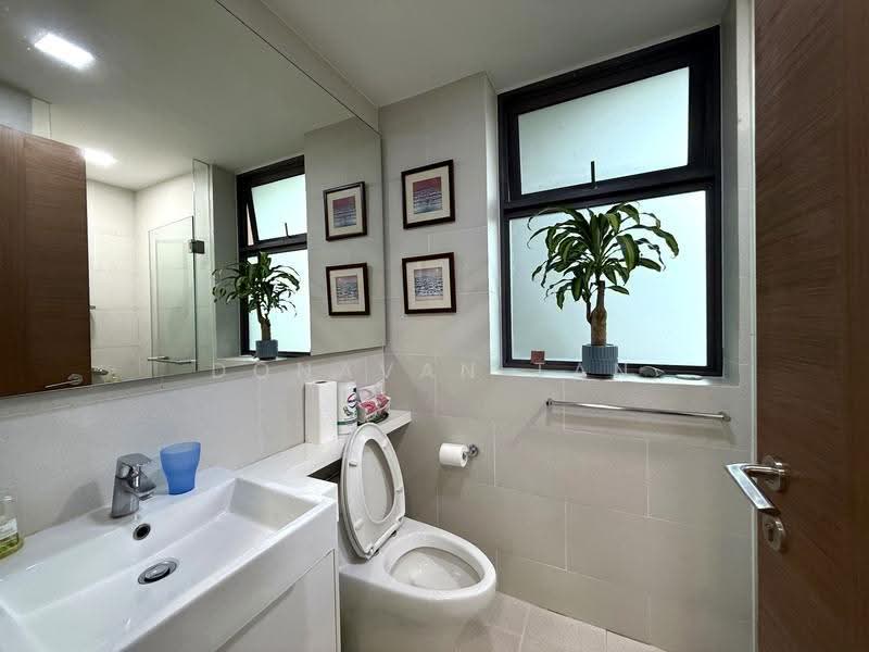 The Topiary, 11 Fernvale Lane, Seletar / Yio Chu Kang, 3 Bedrooms, 1,539 sqft, Condominium For Sale, by Donavan Tan, 500288685 - Bathroom - PropertyGuru.com.sg