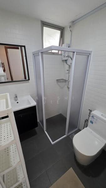 Whitewater, 23 Pasir Ris Street 72, Pasir Ris / Tampines, Room Rental, 110 sqft, Condominium For Rent, by Tan Shi Jie, 500288693 - Bathroom - PropertyGuru.com.sg