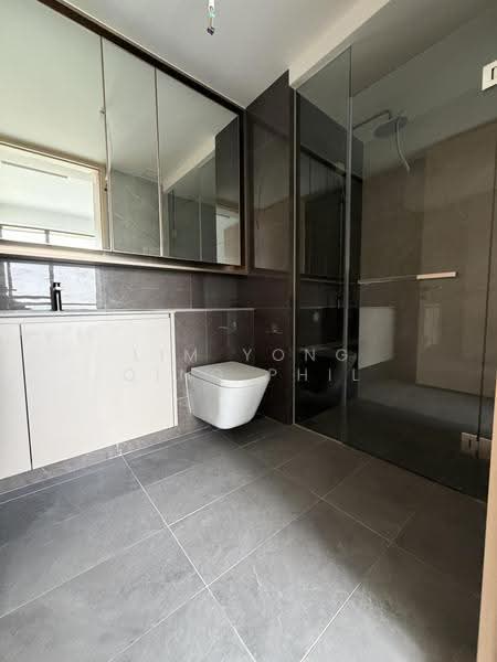 Pinetree Hill, 30 Pine Grove, Clementi Park / Upper Bukit Timah, 2 Bedrooms, 764 sqft, Condominium For Rent, by Lim Yong Qing Phil, 500288702 - Bathroom - PropertyGuru.com.sg