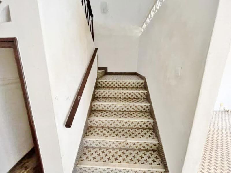44 Jalan Pari Kikis, Jalan Pari Kikis, Bedok / Upper East Coast, 3 Bedrooms, 2,139 sqft, Terraced House For Rent, by Lawrence Hong, 500288703 - Corridor - PropertyGuru.com.sg