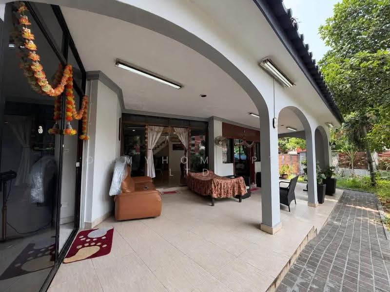 40 Jalan Chermat, Hougang / Punggol / Sengkang, 4 Bedrooms, 3,800 sqft, Bungalow House For Sale, by Regine Cher, 500288746 - Exterior - PropertyGuru.com.sg