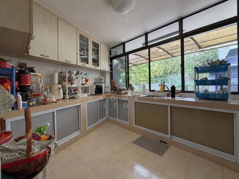40 Jalan Chermat, Hougang / Punggol / Sengkang, 4 Bedrooms, 3,800 sqft, Bungalow House For Sale, by Regine Cher, 500288746 - Kitchen - PropertyGuru.com.sg