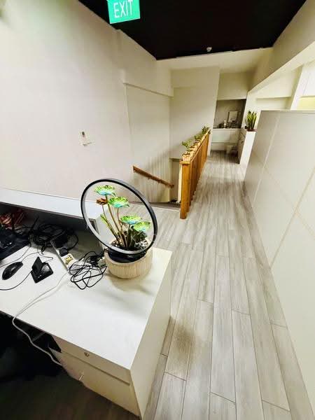 Woodlands Bizhub, 190 Woodlands Industrial Park E5, Sembawang / Yishun, 1,400 sqft, Factory / Workshop (B2) For Rent, by Patricia Koh, 500288750 - Corridor - CommercialGuru.com.sg
