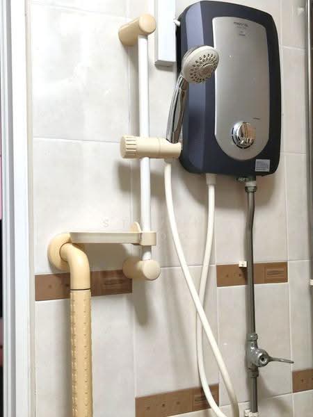 104 Woodlands Street 13, 104 Woodlands Street 13, Admiralty / Woodlands, Room Rental, 120 sqft, HDB Flat For Rent, by Steven Choo, 500288769 - Bathroom - PropertyGuru.com.sg