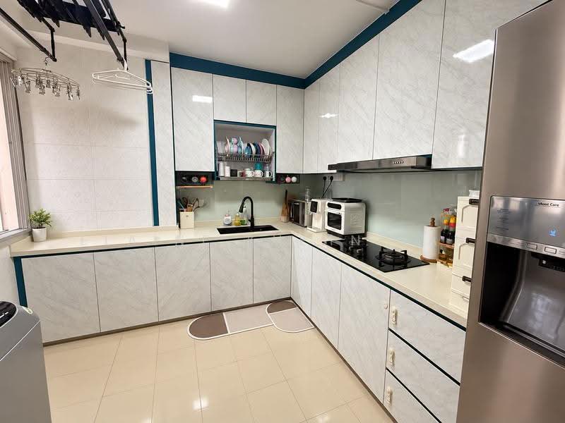 898A Tampines Street 81, 898A Tampines Street 81, Pasir Ris / Tampines, 3 Bedrooms, 1,119 sqft, HDB Flat For Sale, by Elaine Kuehn-Tan, 500288786 - Kitchen - PropertyGuru.com.sg