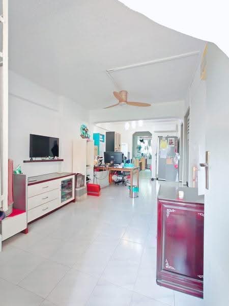 187 Boon Lay Avenue, 187 Boon Lay Avenue, Boon Lay / Jurong / Tuas, 2 Bedrooms, 635 sqft, HDB Flat For Sale, by Yean Nee, 500288787 - Living Room - PropertyGuru.com.sg