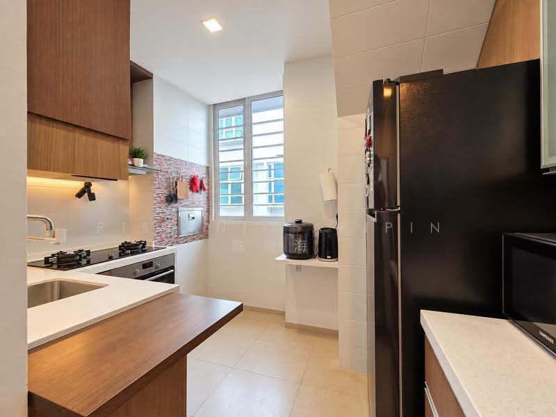 Residence 66, 66 Telok Kurau Road, East Coast / Marine Parade, 2 Bedrooms, 1,615 sqft, Apartment For Sale, by Ristanio Aripin 陈清海, 500288792 - Kitchen - PropertyGuru.com.sg
