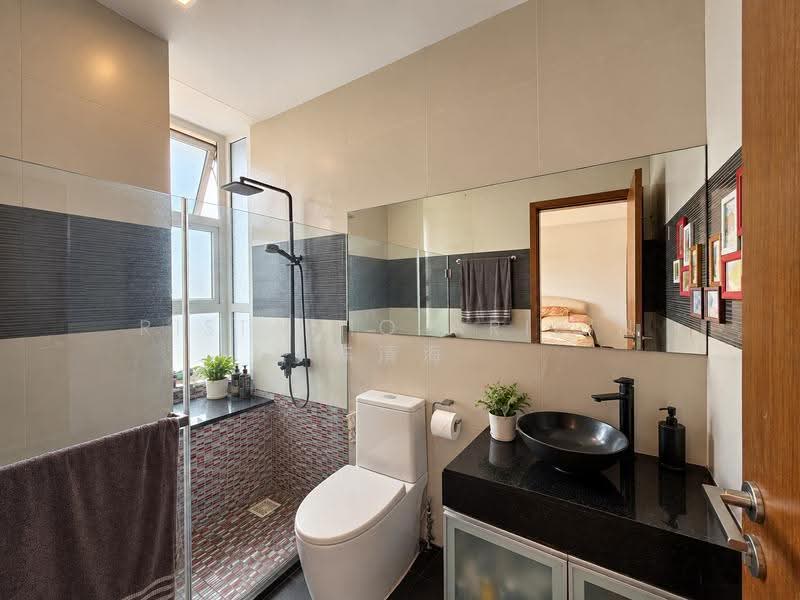 Residence 66, 66 Telok Kurau Road, East Coast / Marine Parade, 2 Bedrooms, 1,615 sqft, Apartment For Sale, by Ristanio Aripin 陈清海, 500288792 - Master Ensuite - PropertyGuru.com.sg