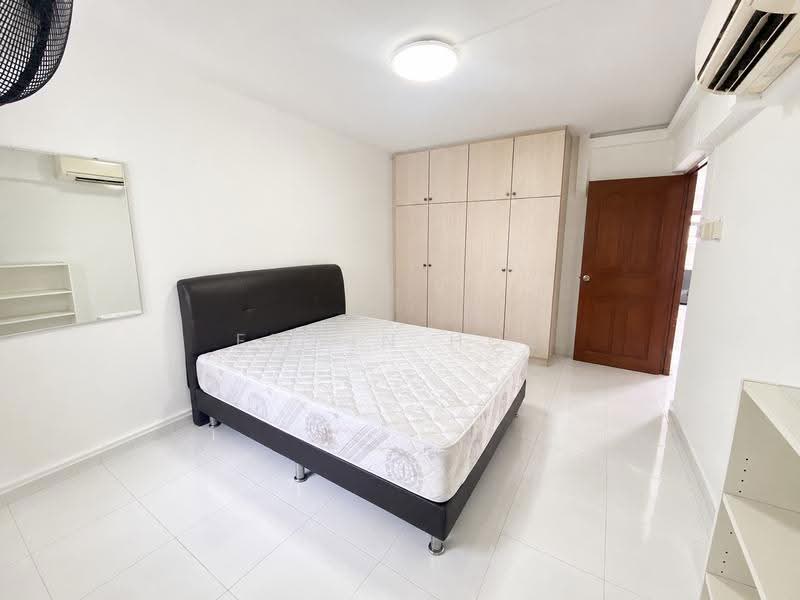 476 Ang Mo Kio Avenue 10, 476 Ang Mo Kio Avenue 10, Ang Mo Kio / Bishan / Thomson, 3 Bedrooms, 1,000 sqft, HDB Flat For Sale, by Edwin Hoe, 500288805 - Bedroom - PropertyGuru.com.sg