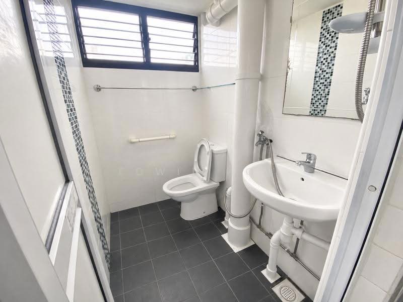 476 Ang Mo Kio Avenue 10, 476 Ang Mo Kio Avenue 10, Ang Mo Kio / Bishan / Thomson, 3 Bedrooms, 1,000 sqft, HDB Flat For Sale, by Edwin Hoe, 500288805 - Bathroom - PropertyGuru.com.sg