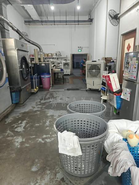 Wcega Plaza, 1 Bukit Batok Crescent, Dairy Farm / Bukit Panjang / Choa Chu Kang, 2,411 sqft, Light Industrial (B1) For Rent, by Juliana Wong, 500288813 - CommercialGuru.com.sg