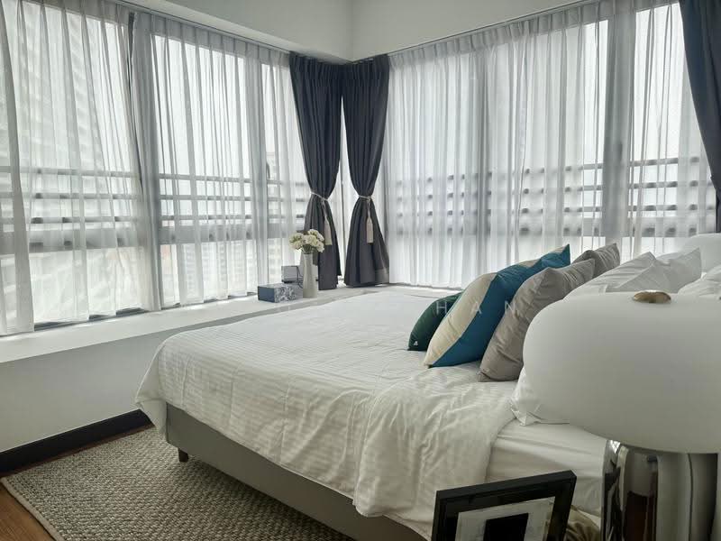 Starlight Suites, 11 River Valley Close, Orchard / River Valley, 2 Bedrooms, 1,076 sqft, Condominium For Sale, by Nicole Chan, 500288827 - Master Bedroom - PropertyGuru.com.sg