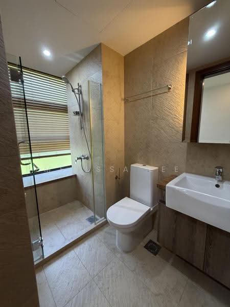 Eleven @ Holland, 11 Holland Link, Tanglin / Holland / Bukit Timah, 5 Bedrooms, 3,821 sqft, Cluster House For Rent, by Melissa Lee, 500288832 - Bathroom - PropertyGuru.com.sg