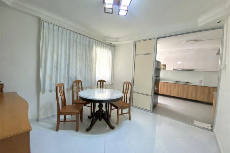 225 Bishan Street 23, 225 Bishan Street 23, Ang Mo Kio / Bishan / Thomson, 3 Bedrooms, 1,431 sqft, HDB Flat For Sale, by Janice Poh, 500288836 - Dining Room & Kitchen - PropertyGuru.com.sg