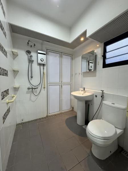 547D Segar Road, 547D Segar Road, Dairy Farm / Bukit Panjang / Choa Chu Kang, 1 Bedroom, 506 sqft, HDB Flat For Rent, by Zane Soo 苏昱能, 500288837 - Bathroom - PropertyGuru.com.sg
