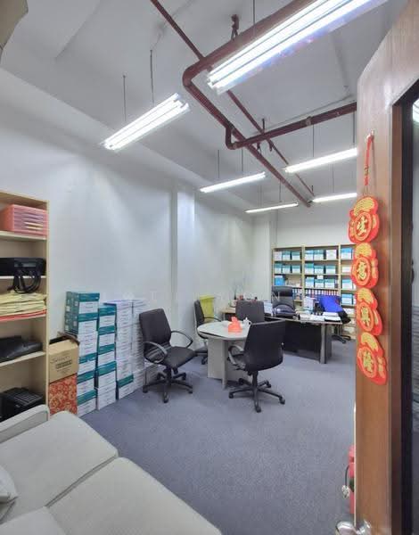 unit is right beside goods lifts!, walking distance to aljunied mrt station!, Eunos / Geylang / Paya Lebar, 1,729 sqft, Light Industrial (B1) For Rent, by Joel Yong, 500288839 - CommercialGuru.com.sg