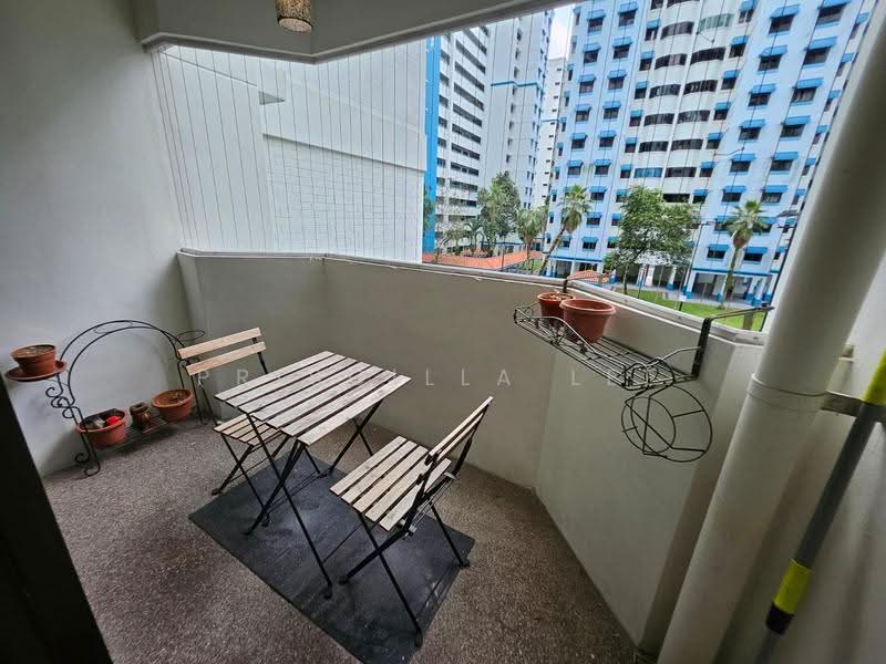 274B Jurong West Street 25, 274B Jurong West Street 25, Boon Lay / Jurong / Tuas, 3 Bedrooms, 1,356 sqft, HDB Flat For Rent, by Priscilla Lee, 500288840 - Balcony - PropertyGuru.com.sg