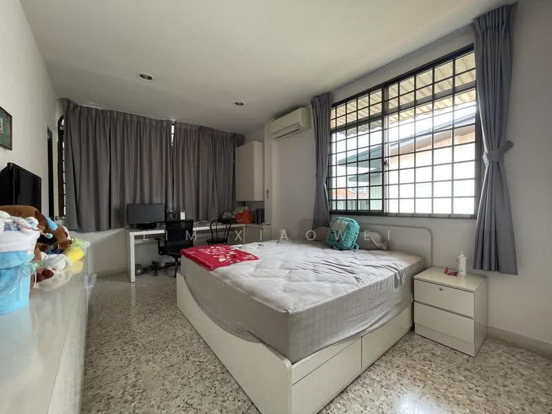 Peakville Avenue, Bedok / Upper East Coast, 5 Bedrooms, 2,723 sqft, Corner Terrace For Sale, by Lim Xiaowei, 500288848 - Bedroom - PropertyGuru.com.sg