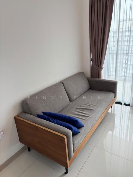 J Gateway, 2 Gateway Drive, Boon Lay / Jurong / Tuas, 2 Bedrooms, 603 sqft, Condominium For Rent, by Penny Chia, 500288850 - Living Room - PropertyGuru.com.sg