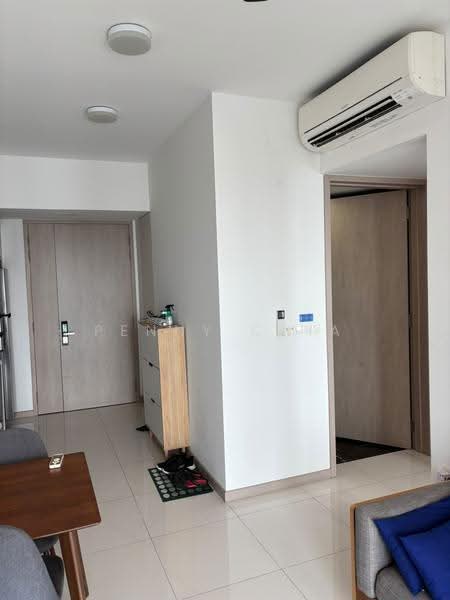 J Gateway, 2 Gateway Drive, Boon Lay / Jurong / Tuas, 2 Bedrooms, 603 sqft, Condominium For Rent, by Penny Chia, 500288850 - Living Room - PropertyGuru.com.sg