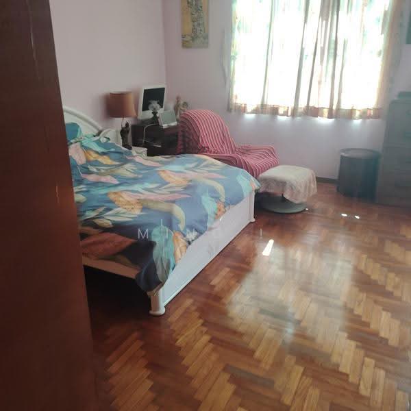 Corner Terrace at Fowlie Road! 5mins Katong i12!, Fowlie Road, East Coast / Marine Parade, 6 Bedrooms, 2,650 sqft, Corner Terrace For Sale, by Ming !, 500288856 - Bedroom - PropertyGuru.com.sg