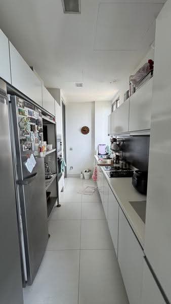 The Oceanfront @ Sentosa Cove, Harbourfront / Telok Blangah, 4 Bedrooms, 3,200 sqft, Condominium For Sale, by Edmund Tan, 500288860 - Kitchen - PropertyGuru.com.sg