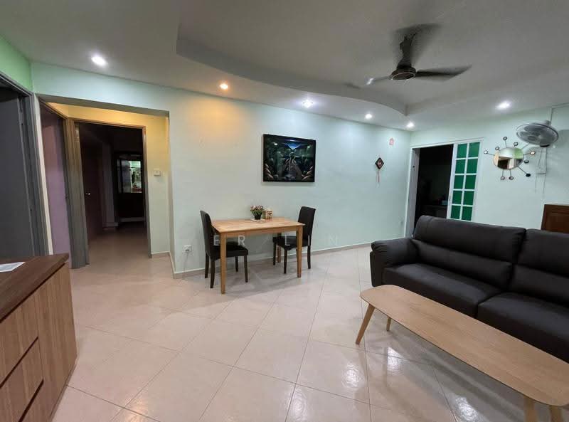 304A Anchorvale Link, 304A Anchorvale Link, Hougang / Punggol / Sengkang, 3 Bedrooms, 968 sqft, HDB Flat For Rent, by Er Lin, 500288877 - Living Room - PropertyGuru.com.sg