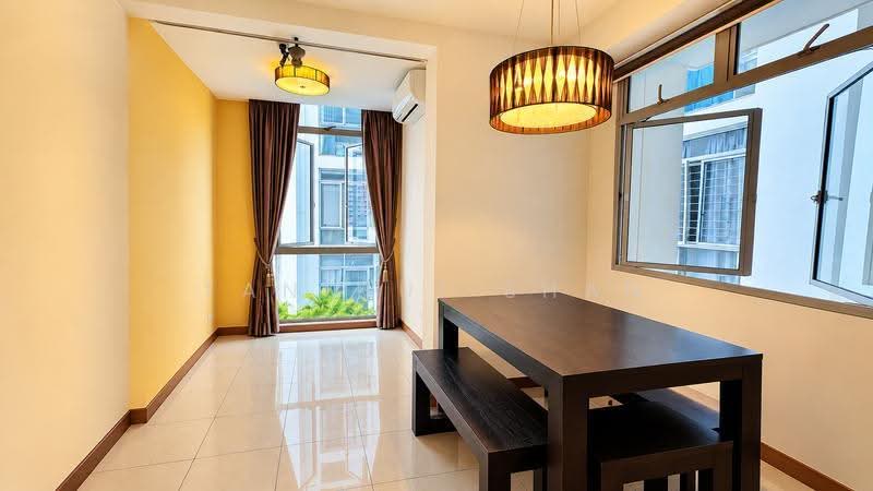 The Lakeshore, 31 Jurong West Street 41, Boon Lay / Jurong / Tuas, 2 Bedrooms, 926 sqft, Condominium For Sale, by Tan Hui Shan, 500288883 - Dining Room - PropertyGuru.com.sg