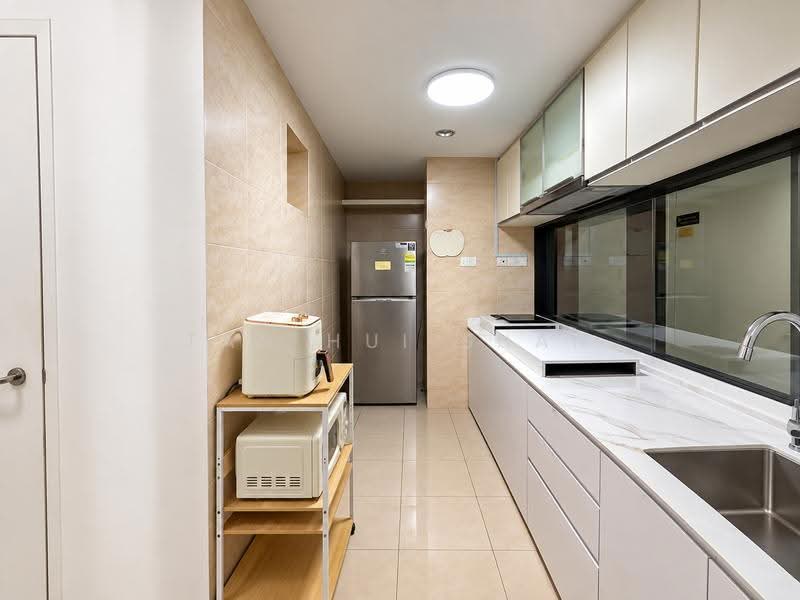 The Lakeshore, 31 Jurong West Street 41, Boon Lay / Jurong / Tuas, 2 Bedrooms, 926 sqft, Condominium For Sale, by Tan Hui Shan, 500288883 - Kitchen - PropertyGuru.com.sg