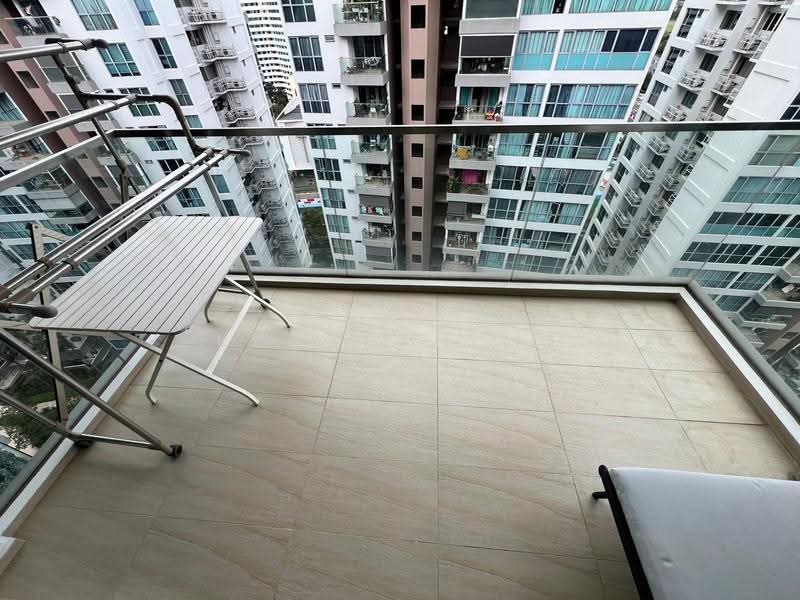 A Treasure Trove, 58 Punggol Walk, Hougang / Punggol / Sengkang, 3 Bedrooms, 1,044 sqft, Condominium For Rent, by Kenneth Ma, 500288886 - Balcony - PropertyGuru.com.sg