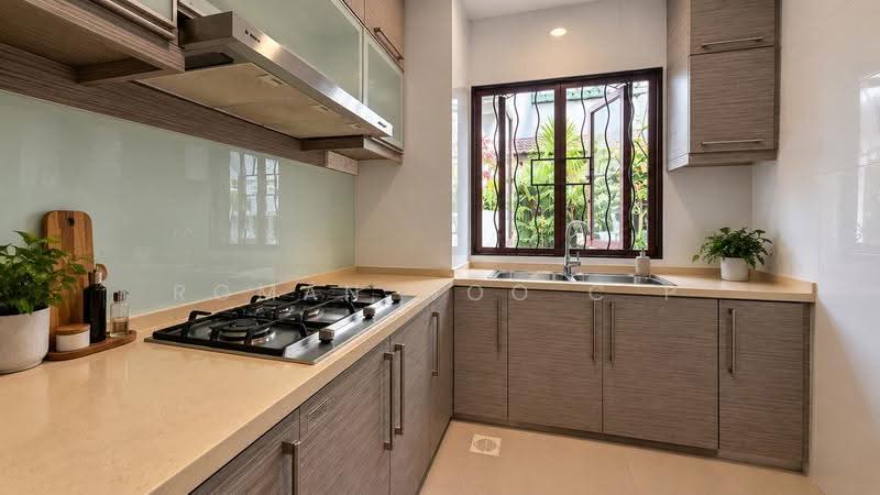 [S.U.P.E.R C.H.E.A.P] high rental yield | co-living cluster landed, Bedok / Upper East Coast, 6 Bedrooms, 2,500 sqft, Cluster House For Sale, by Roman Woo C P, 500288896 - Kitchen - PropertyGuru.com.sg