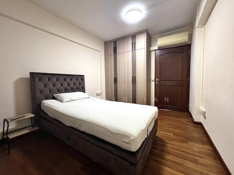 607 Ang Mo Kio Avenue 4, 607 Ang Mo Kio Avenue 4, Ang Mo Kio / Bishan / Thomson, 2 Bedrooms, 732 sqft, HDB Flat For Sale, by Bronnen Tan, 500288903 - Bedroom - PropertyGuru.com.sg
