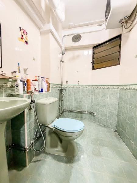 525 Woodlands Drive 14, 525 Woodlands Drive 14, Admiralty / Woodlands, 3 Bedrooms, 1,097 sqft, HDB Flat For Sale, by Shahir Majid, 500288909 - Bathroom - PropertyGuru.com.sg