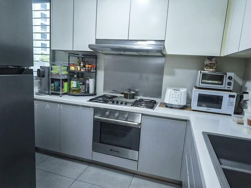 Livia, 71 Pasir Ris Grove, Pasir Ris / Tampines, 4 Bedrooms, 1,539 sqft, Condominium For Sale, by Tan Sze Kiat 陈思杰, 500288913 - Kitchen - PropertyGuru.com.sg