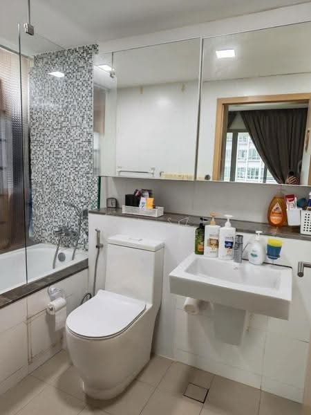 Livia, 71 Pasir Ris Grove, Pasir Ris / Tampines, 4 Bedrooms, 1,539 sqft, Condominium For Sale, by Tan Sze Kiat 陈思杰, 500288913 - Bathroom - PropertyGuru.com.sg