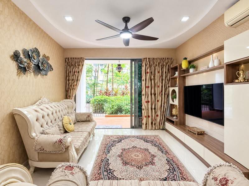 Sol Acres, 16 Choa Chu Kang Grove, Dairy Farm / Bukit Panjang / Choa Chu Kang, 5 Bedrooms, 1,442 sqft, Condominium For Sale, by Kua WanTing, 500288914 - Living Room - PropertyGuru.com.sg