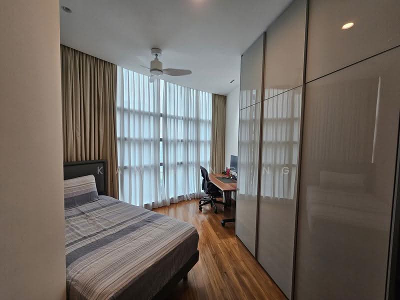 Residences @ Evelyn, 15 Evelyn Road, Newton / Novena, 4 Bedrooms, 2,250 sqft, Condominium For Rent, by Kam Hong Ng, 500288919 - Junior Master Bedroom - PropertyGuru.com.sg