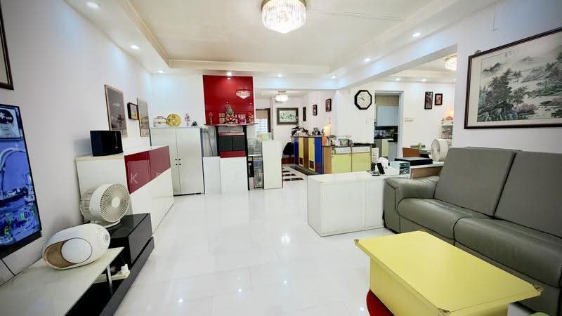 457 Pasir Ris Drive 4, 457 Pasir Ris Drive 4, Pasir Ris / Tampines, 4 Bedrooms, 1,529 sqft, HDB Flat For Sale, by Kenneth Teiw Choon Lin, 500288933 - Living Room - PropertyGuru.com.sg
