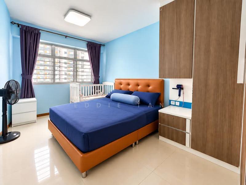 460D Bukit Batok West Avenue 9, 460D Bukit Batok West Avenue 9, Dairy Farm / Bukit Panjang / Choa Chu Kang, 3 Bedrooms, 1,001 sqft, HDB Flat For Sale, by Eddie Tan, 500288943 - Master Bedroom - PropertyGuru.com.sg