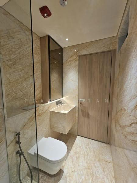 270 South Bridge Road, 270 South Bridge Road, Boat Quay / Raffles Place / Marina, 1,794 sqft, Office For Rent, by Pearlyn Tan, 500288944 - Bathroom - CommercialGuru.com.sg