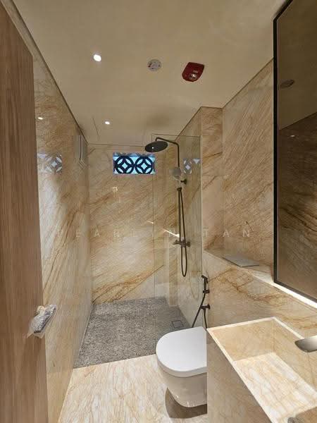 270 South Bridge Road, 270 South Bridge Road, Boat Quay / Raffles Place / Marina, 1,794 sqft, Office For Rent, by Pearlyn Tan, 500288944 - Bathroom - CommercialGuru.com.sg