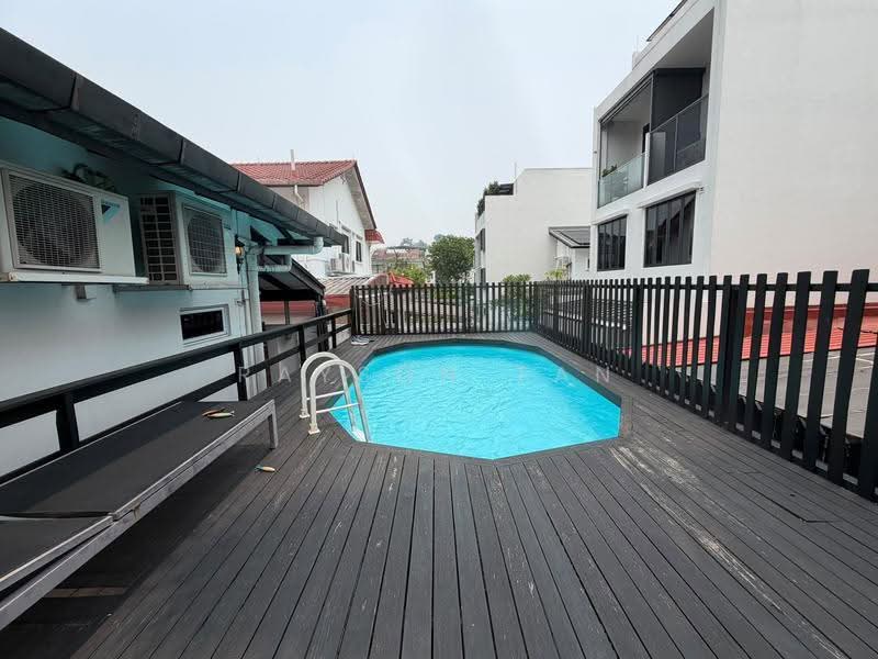 Shamrock Park, Namly Drive, Tanglin / Holland / Bukit Timah, 4 Bedrooms, 3,000 sqft, Semi-Detached House For Rent, by Rayson Tan, 500288953 - Exterior - PropertyGuru.com.sg