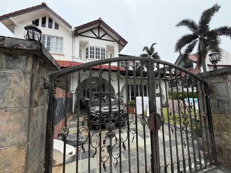 Shamrock Park, Namly Drive, Tanglin / Holland / Bukit Timah, 4 Bedrooms, 3,000 sqft, Semi-Detached House For Rent, by Rayson Tan, 500288953 - Exterior - PropertyGuru.com.sg