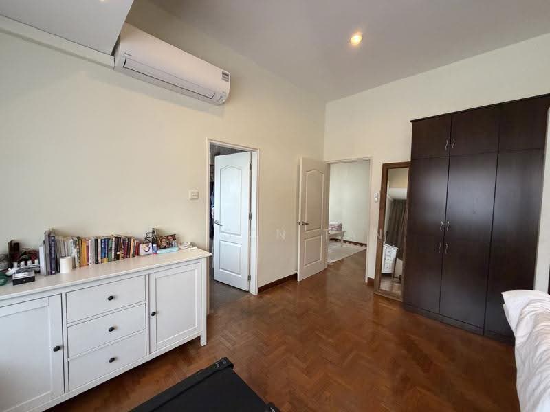 Shamrock Park, Namly Drive, Tanglin / Holland / Bukit Timah, 4 Bedrooms, 3,000 sqft, Semi-Detached House For Rent, by Rayson Tan, 500288953 - Bedroom - PropertyGuru.com.sg