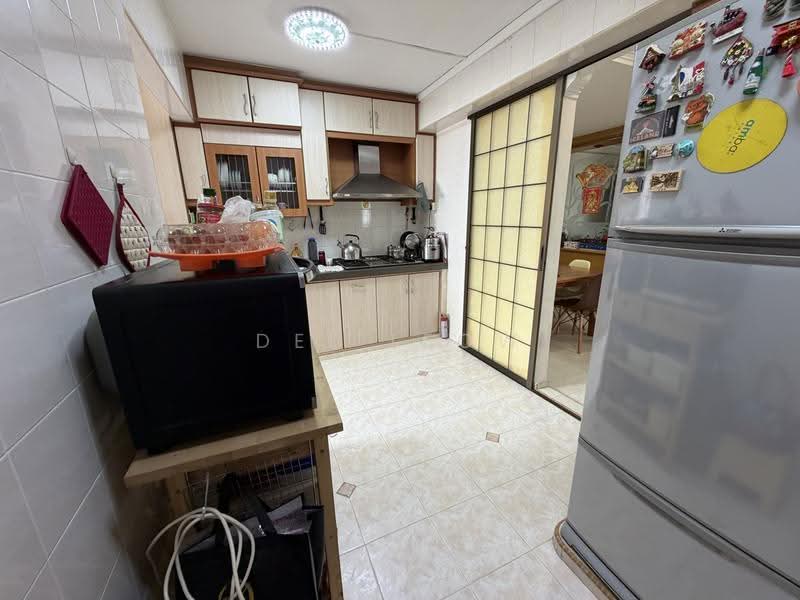 281 Toh Guan Road, 281 Toh Guan Road, Boon Lay / Jurong / Tuas, 3 Bedrooms, 1,291 sqft, HDB Flat For Sale, by Del Leow, 500288967 - Kitchen - PropertyGuru.com.sg