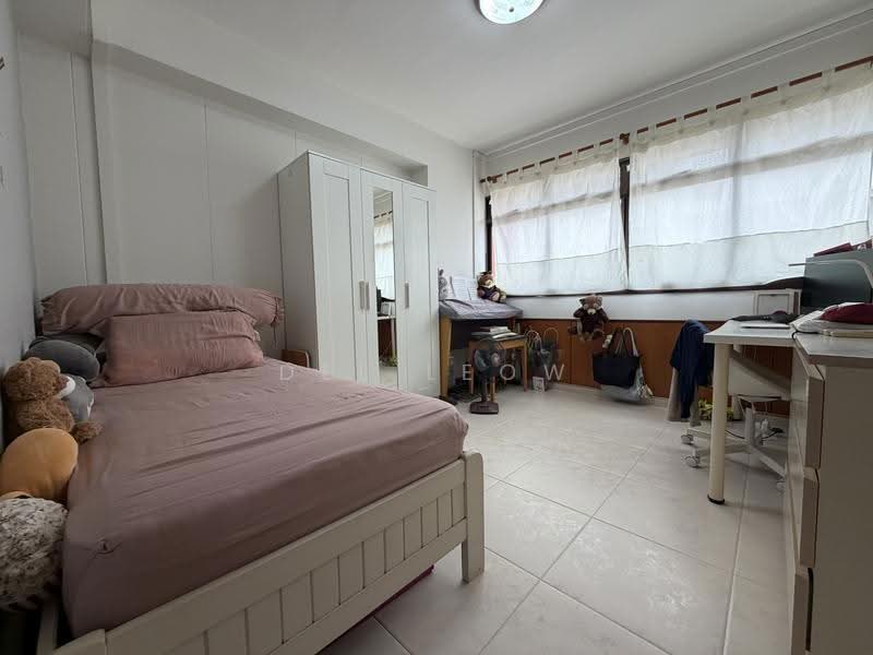 281 Toh Guan Road, 281 Toh Guan Road, Boon Lay / Jurong / Tuas, 3 Bedrooms, 1,291 sqft, HDB Flat For Sale, by Del Leow, 500288967 - Bedroom - PropertyGuru.com.sg
