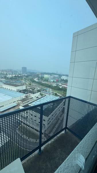 Tradehub 21, 18 Boon Lay Way, Boon Lay / Jurong / Tuas, 861 sqft, Light Industrial (B1) For Rent, by Ben Chew, 500288981 - Balcony - CommercialGuru.com.sg