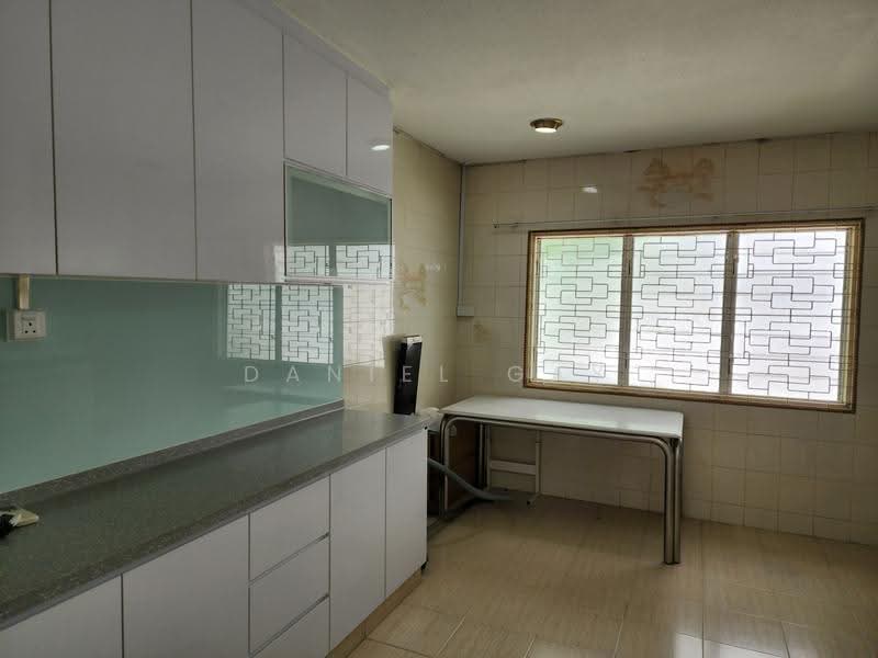 Thomson Garden Estate, Sin Ming Road, Ang Mo Kio / Bishan / Thomson, 3 Bedrooms, 1,700 sqft, Terraced House For Sale, by Daniel Gay, 500288986 - Kitchen - PropertyGuru.com.sg