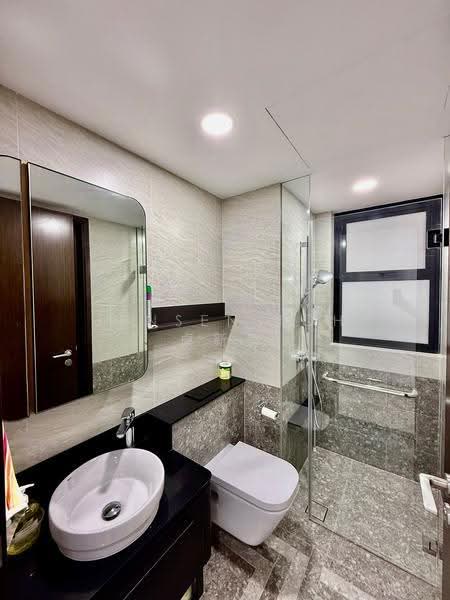 Arena Residences, 20 Guillemard Crescent, Eunos / Geylang / Paya Lebar, 3 Bedrooms, 893 sqft, Condominium For Rent, by Jensen Toh 卓新智, 500288992 - Bathroom - PropertyGuru.com.sg