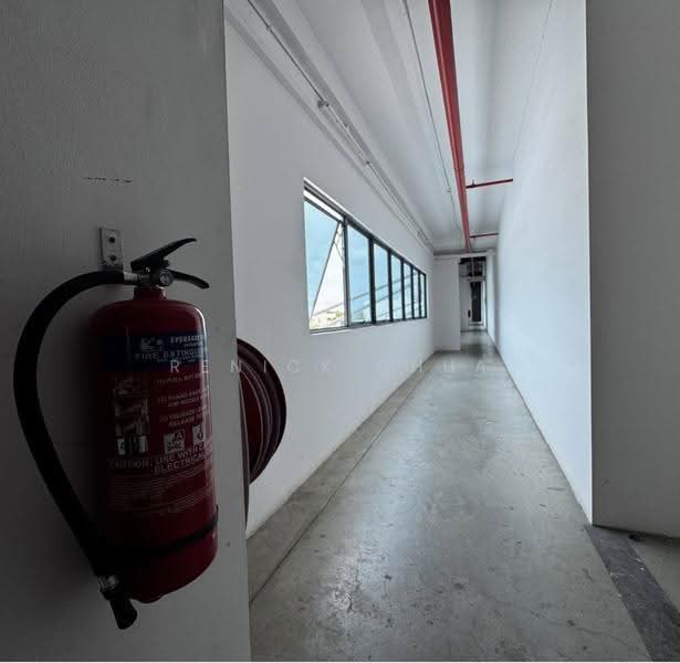 12 Changi North Way, 12 CHANGI NORTH WAY, Changi Airport / Changi Village, 43,166 sqft, Factory / Workshop (B2) For Rent, by Renick Chua, 500289001 - Corridor - CommercialGuru.com.sg
